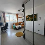 Panoramic Floor Retreat With Sky Views Timisoara