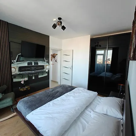 Apartment Panoramic Floor Retreat With Sky Views Timisoara