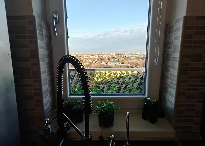 Panoramic Floor Retreat With Sky Views Timisoara