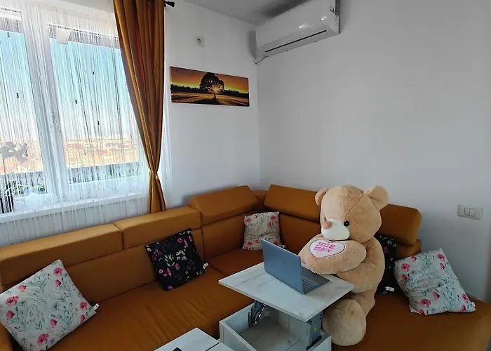 Panoramic Floor Retreat With Sky Views Apartmán Temešvár